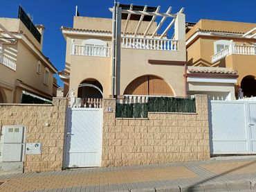 Chalet en  Calle Jorge Manrique 1 - Foto 1