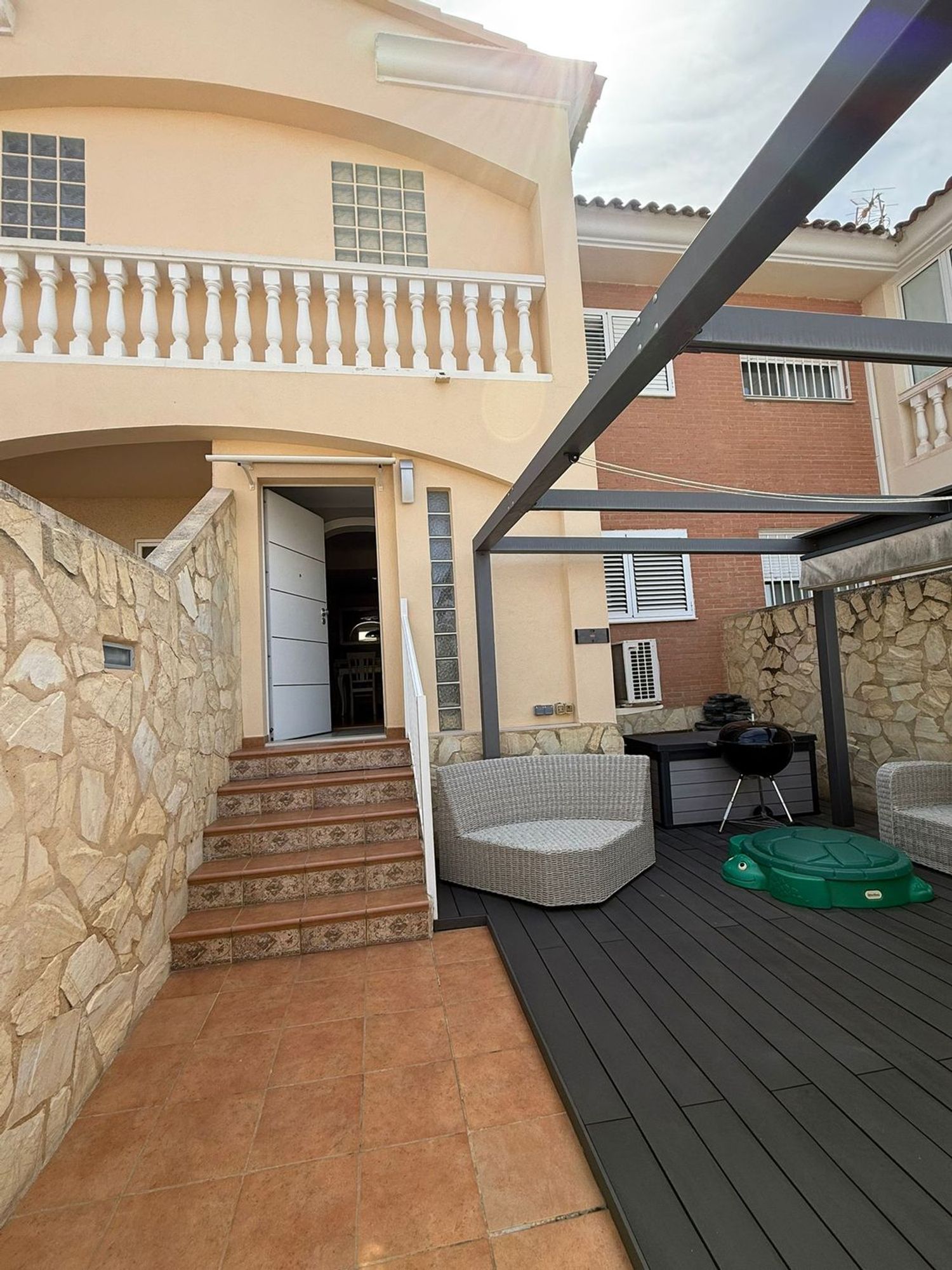 Chalet adosado en San Antonio de Benagéber - Foto 2