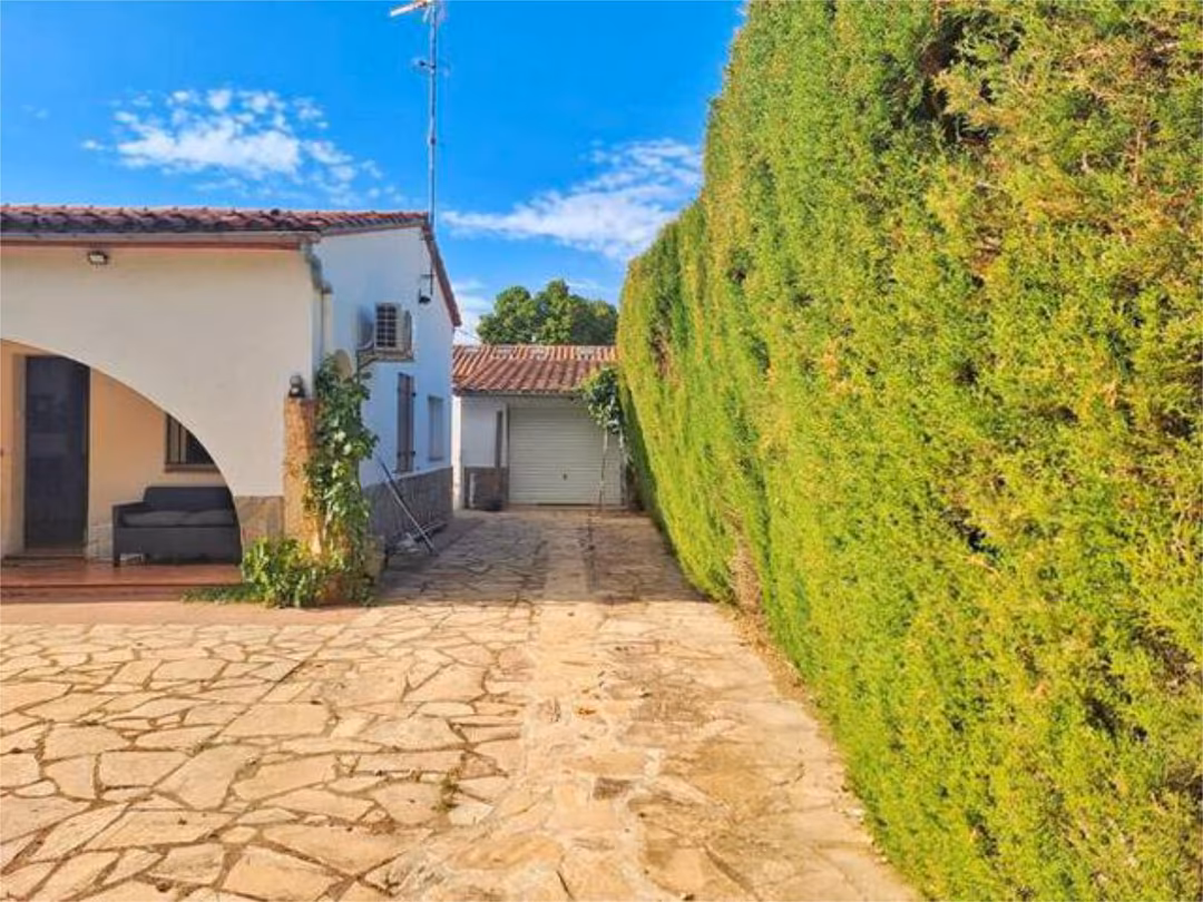 Chalet en Fibracolor, Tordera