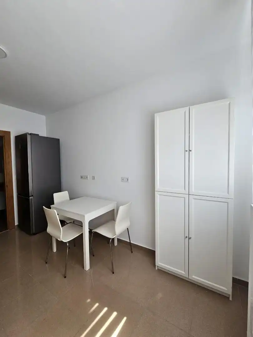 Piso en  Calle Doctor Alfonso Chiscano Díaz 8 - Foto 25