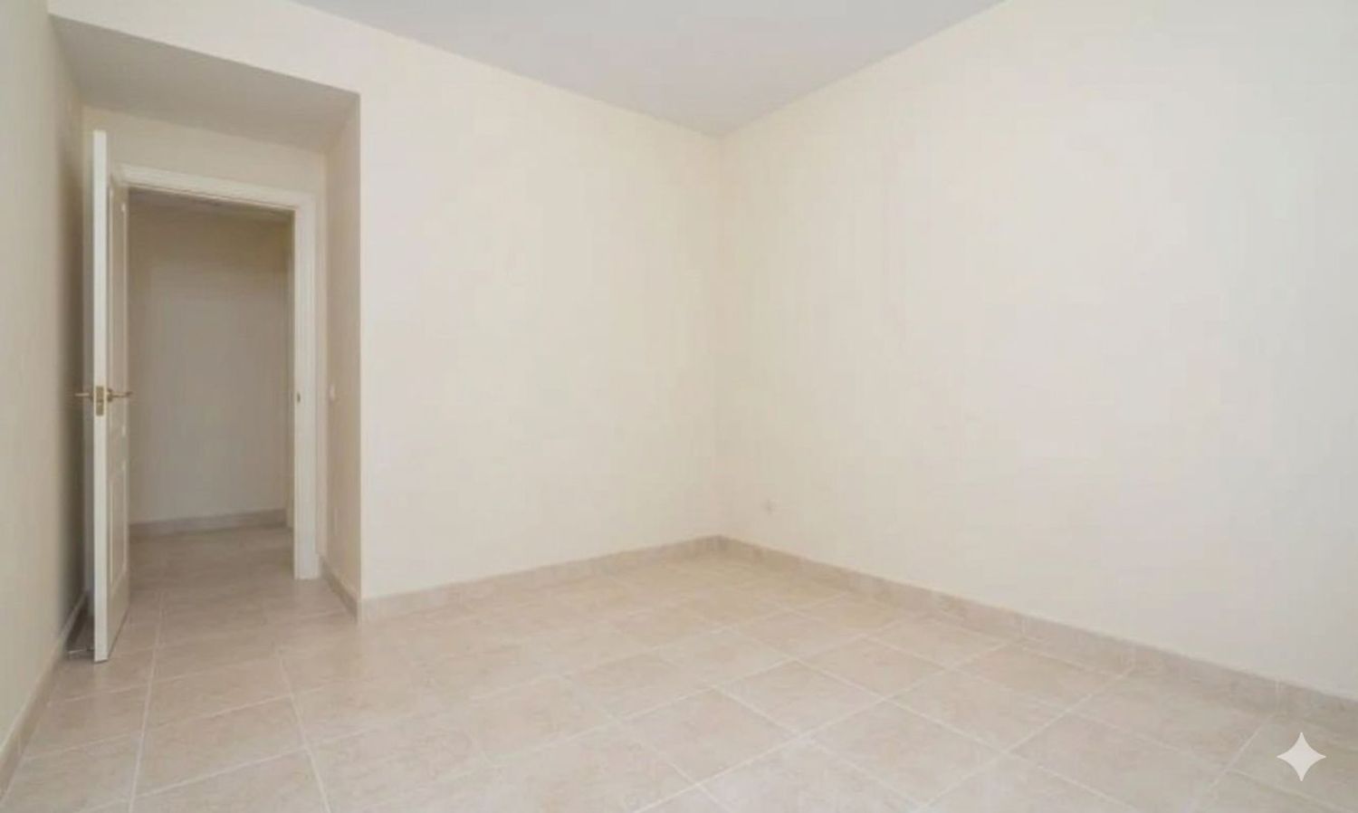 Piso en Calle Pico Alcazaba, 21 - Foto 3