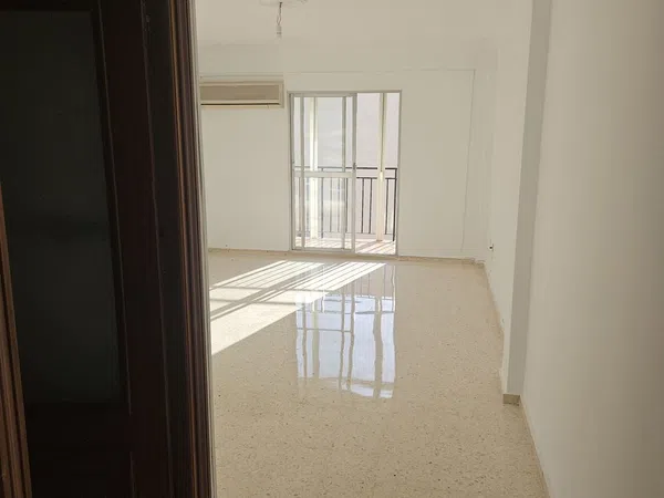 Piso en calle Luis Montoto, 24