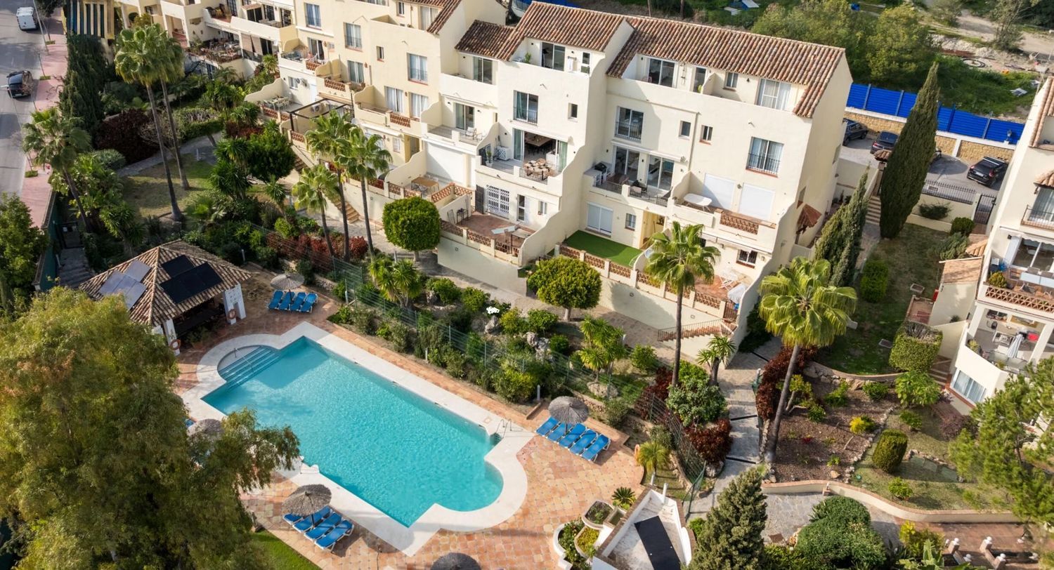 Chalet adosado en Urbanización Los Pinos de Aloha, 10, Aloha - Foto 3