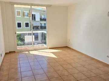 Piso en  Carrer Llacuna de Sanabria 2 - Foto 1