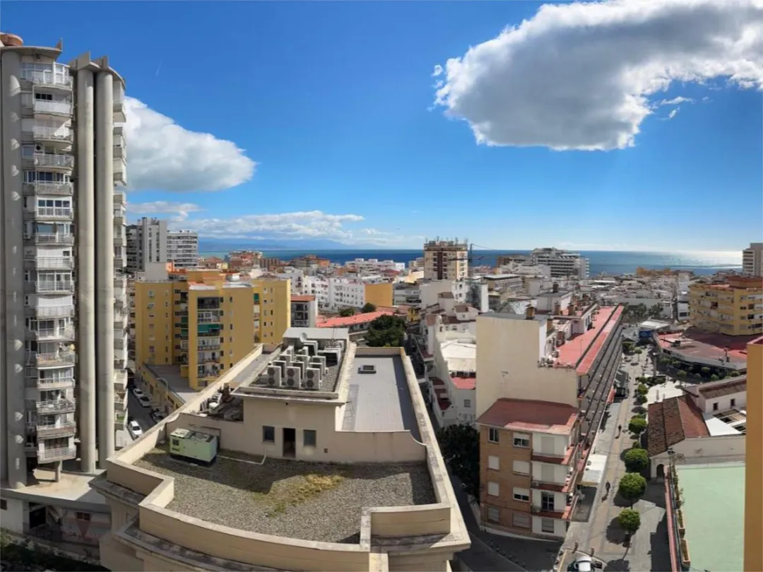 Piso en  Avenida Isabel Manoja 18 - Foto 1