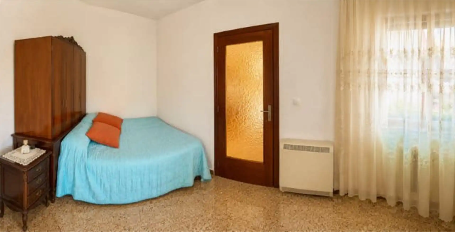 Chalet en Barrio pequeño - Foto 5