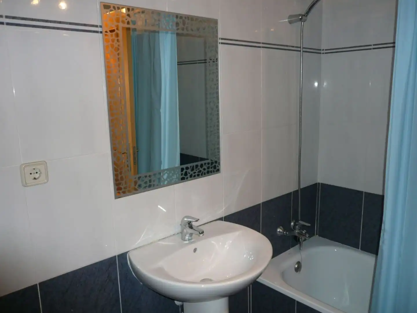 Piso en  Carrer de la Marina Baixa 5 - Foto 17