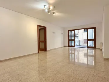 Piso en  Carrer de la Reina Esclaramunda 6 - Foto 3