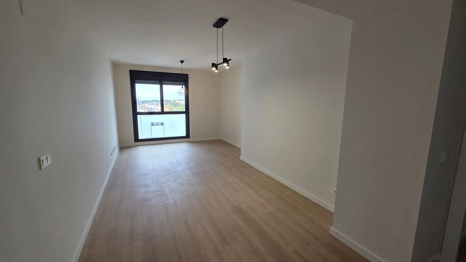 Piso en avenida de las Ciencias, 1 - Foto 2