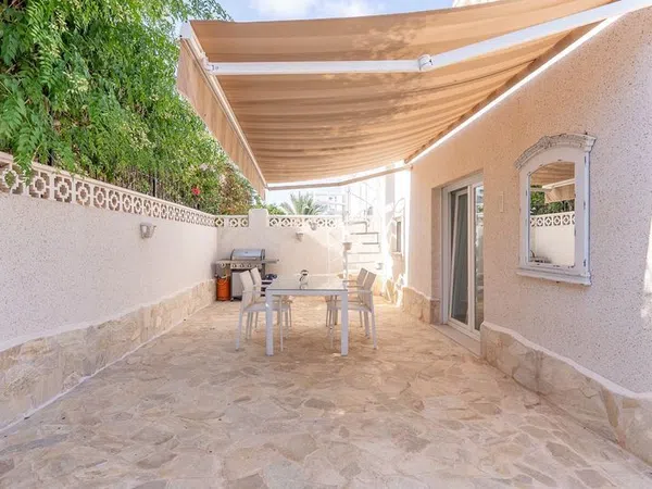 Casa o chalet independiente en Calle Renoir, 6, La Siesta - El Salado - Torreta - Foto 9