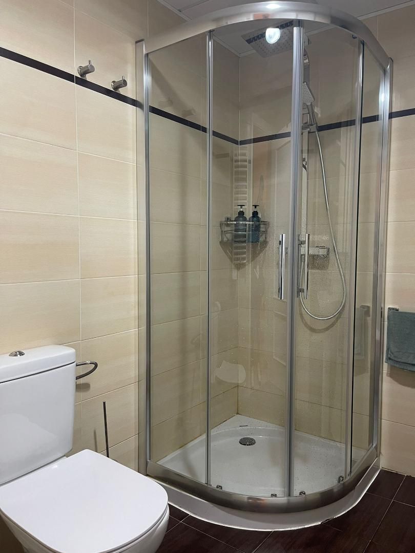 Apartamento en calle Calle Condes de Crespo Rascón 1 - Foto 9