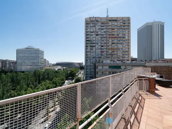 Piso en Avenida del General Perón, Cuatro Caminos - Foto 10