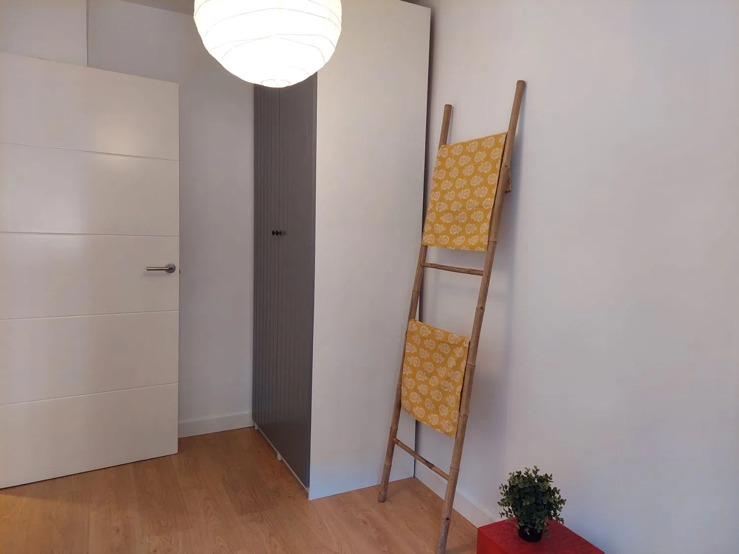 Piso en Barrio Zofío - Foto 14