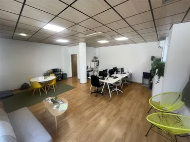 Local comercial en  Plaça de la LLançadora 5 - Foto 5