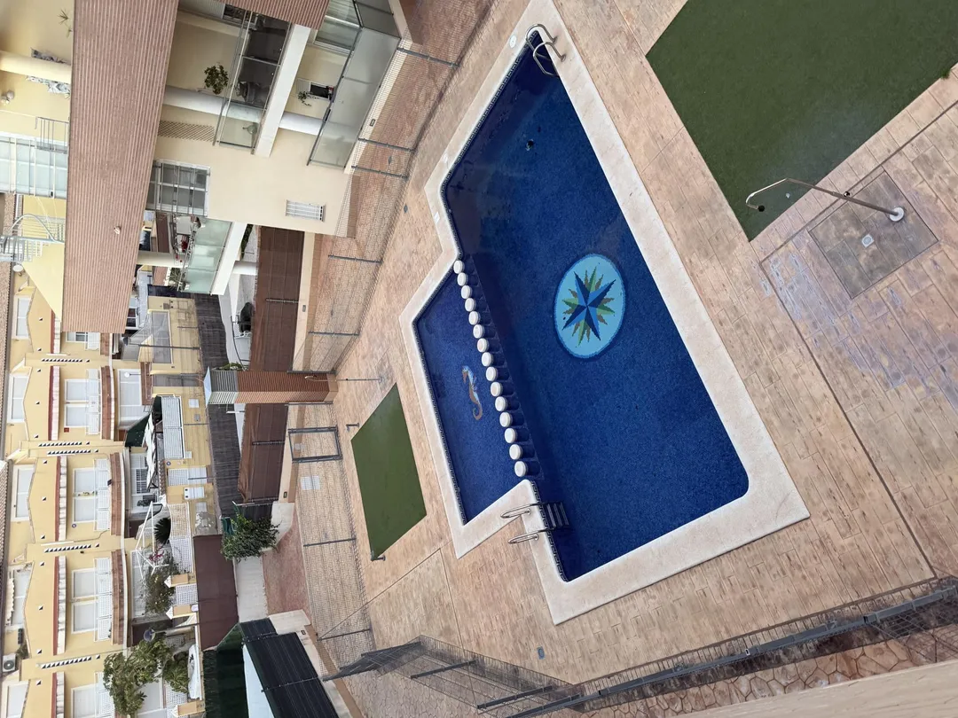 Piso en  Calle Maestro Adolfo Diaz 13 - Foto 5