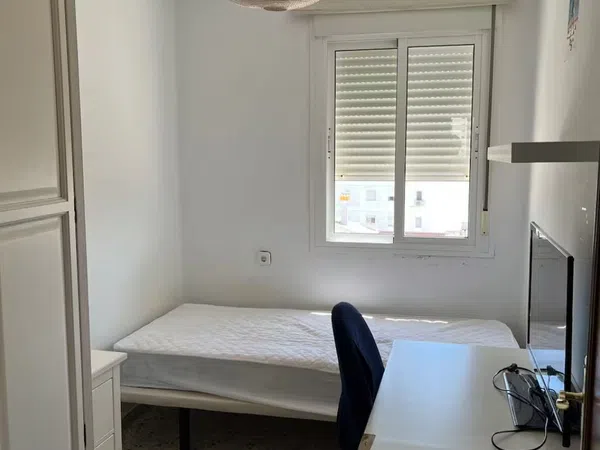 Piso en Plaza los Pinos, Jerez de la Frontera, 6, Chapín - Campus Universitario - Navinco - Foto 1