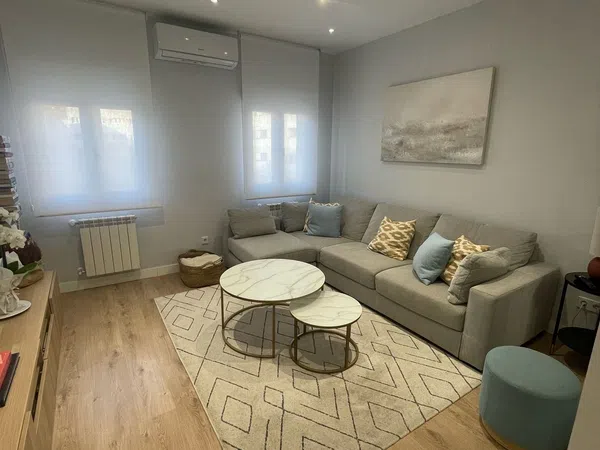 Piso en plaza Angel de Carbajo, 10