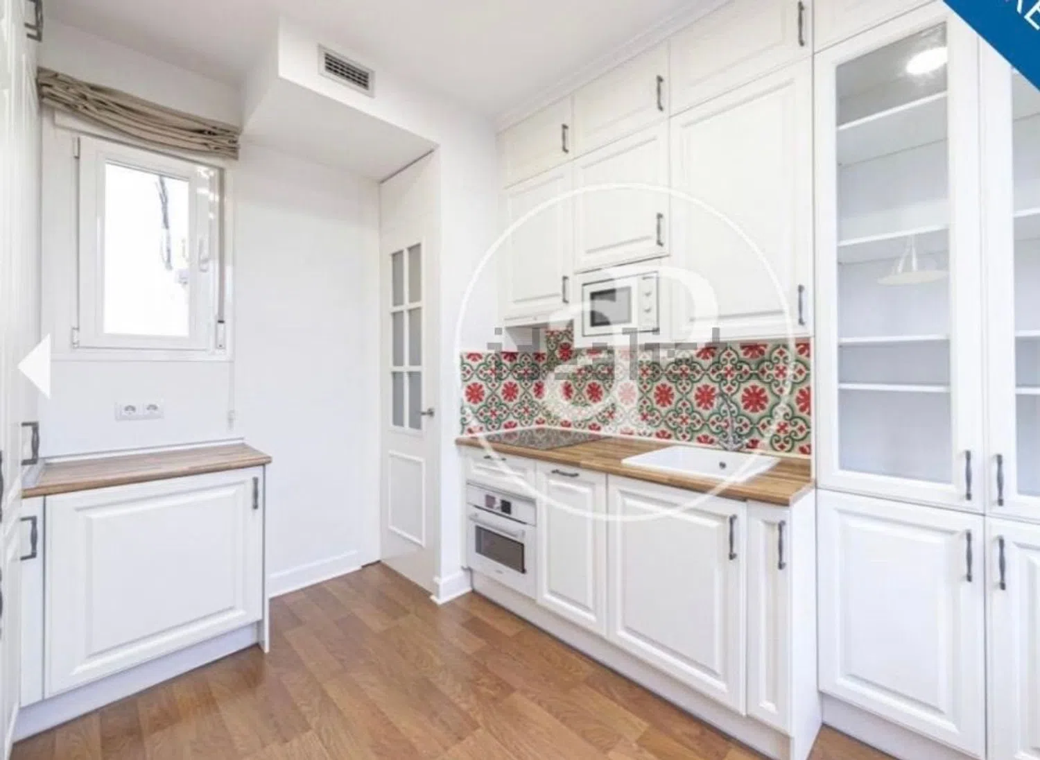 Ático en calle de María de Guzmán, 31 - Foto 9