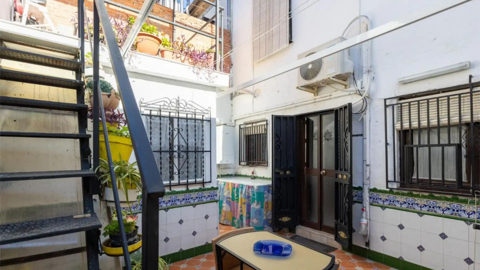 Casa adosada en  Calle Santa Herminia 37 - Foto 17