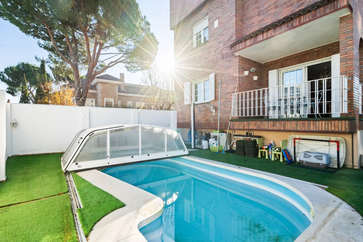 Chalet pareado en Barrio El Plantío - Foto 1