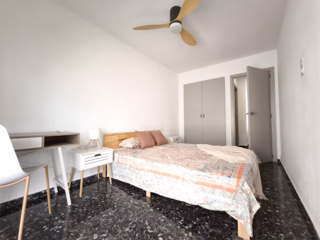 Piso en  Passatge de Ventura Feliu 21 - Foto 4