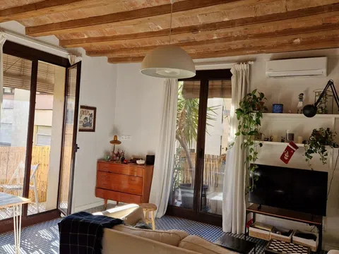 Piso en calle de Guifré, 16