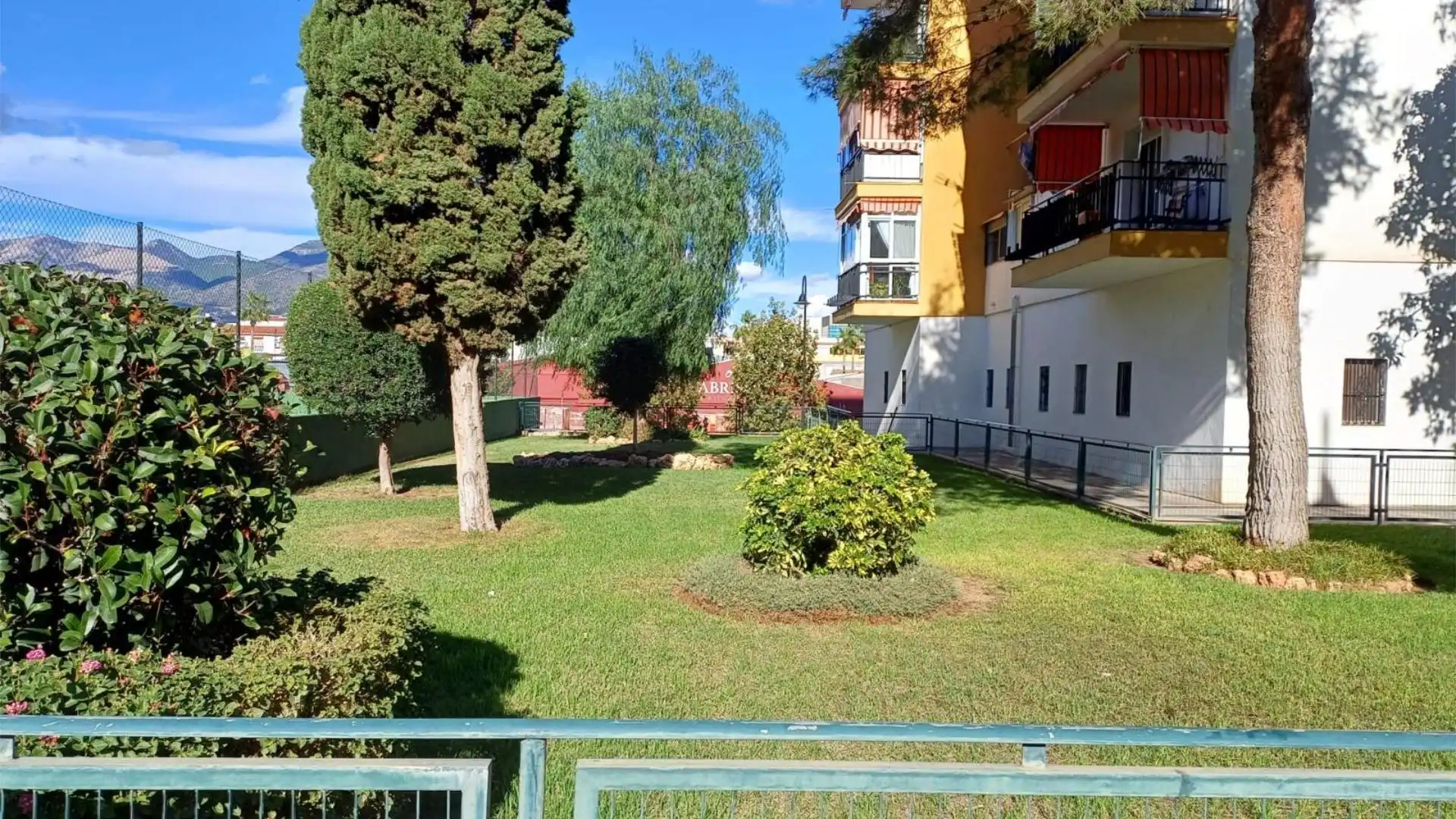 Piso en  Avenida de los Lirios Local - Foto 7