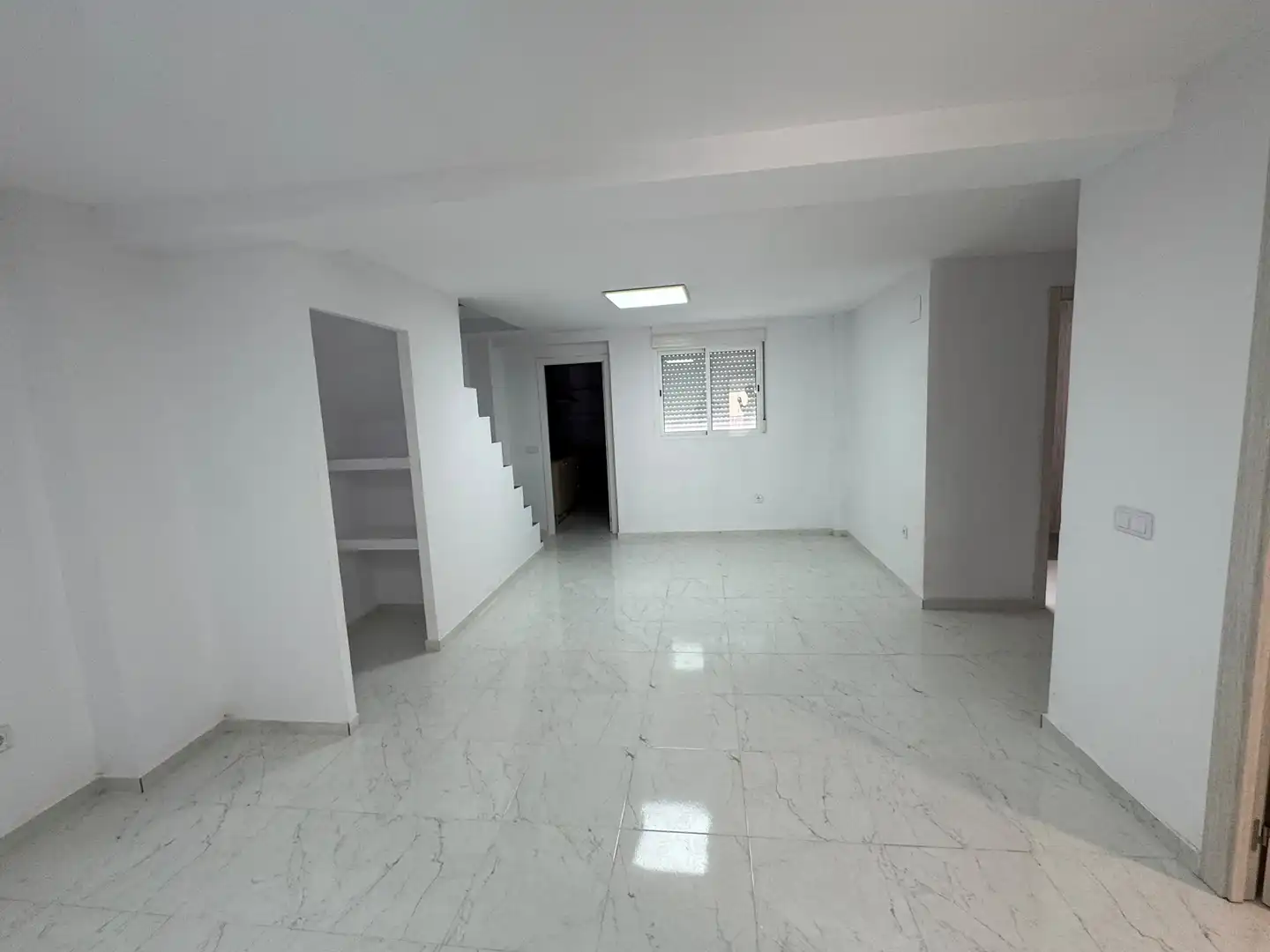 Piso en  Carrer d'Antonia Martínez 9 - Foto 4