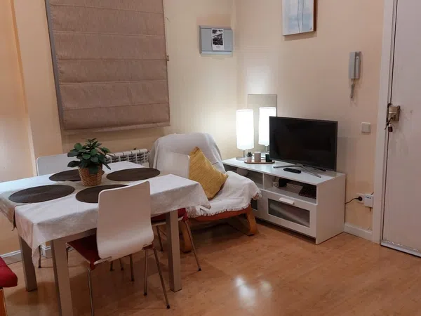 Piso en calle de Narciso Serra, 6