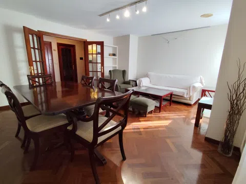 Piso en avenida Gramela, 16