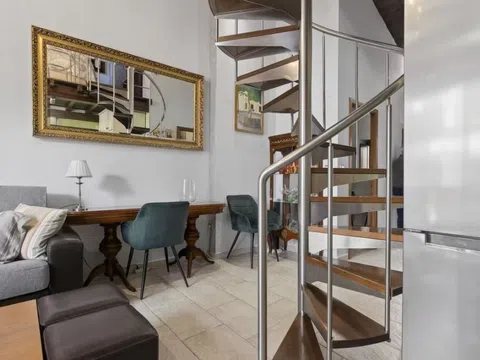 Dúplex en Pelay Correa, 44