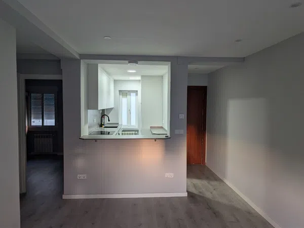 Ático en plaza de Corcubión, 13