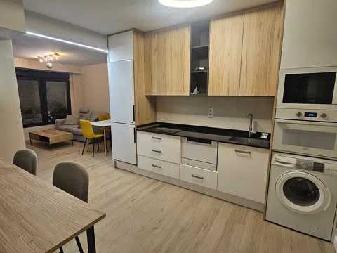 Piso en Grupo los Pinares, 4 b