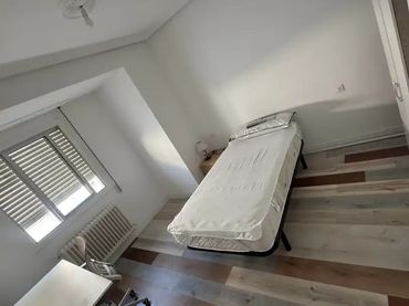 Piso en  Rúa Ribeira de Canedo 33 - Foto 4
