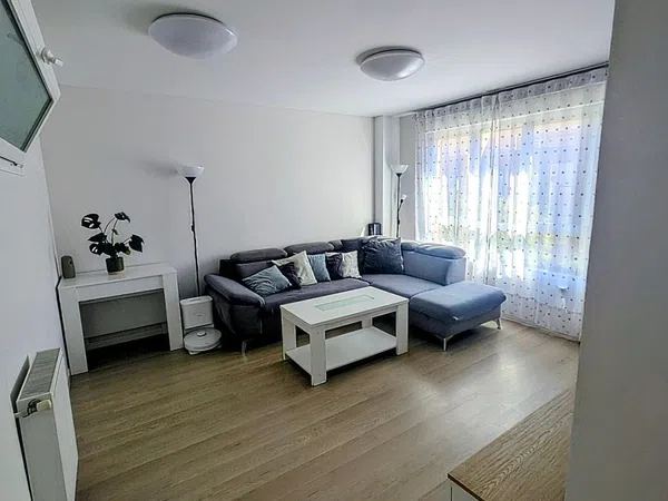 Piso en avenida carmen laforet 7, 3 - Foto 1