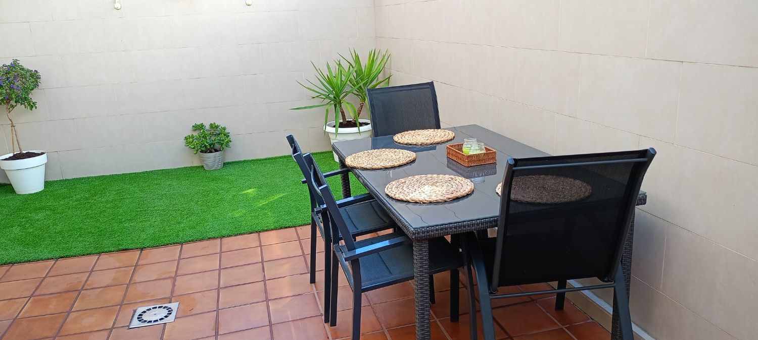 Chalet adosado - Foto 2