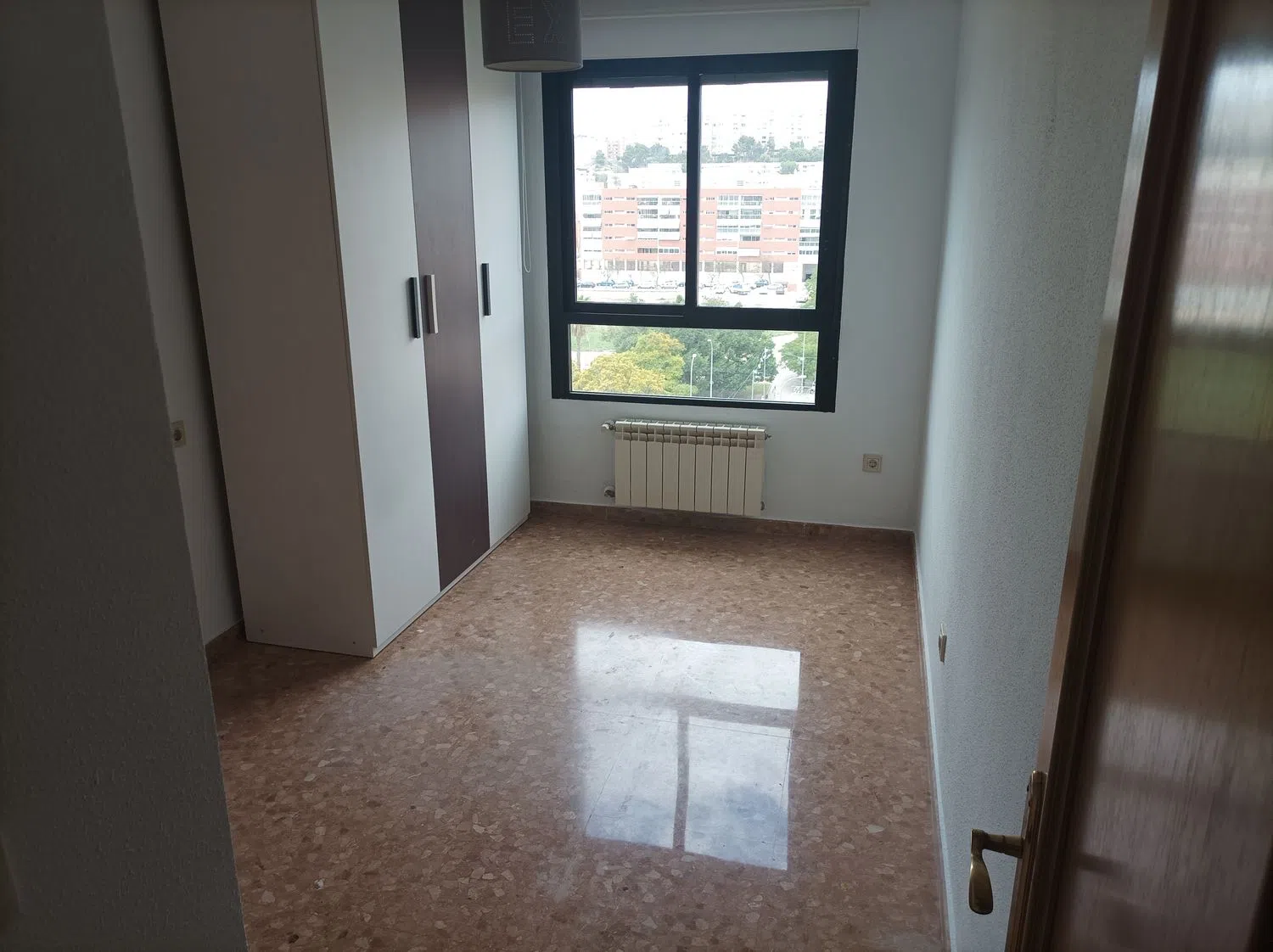 Piso en Juan Sanchís Candela, 28 - Foto 2