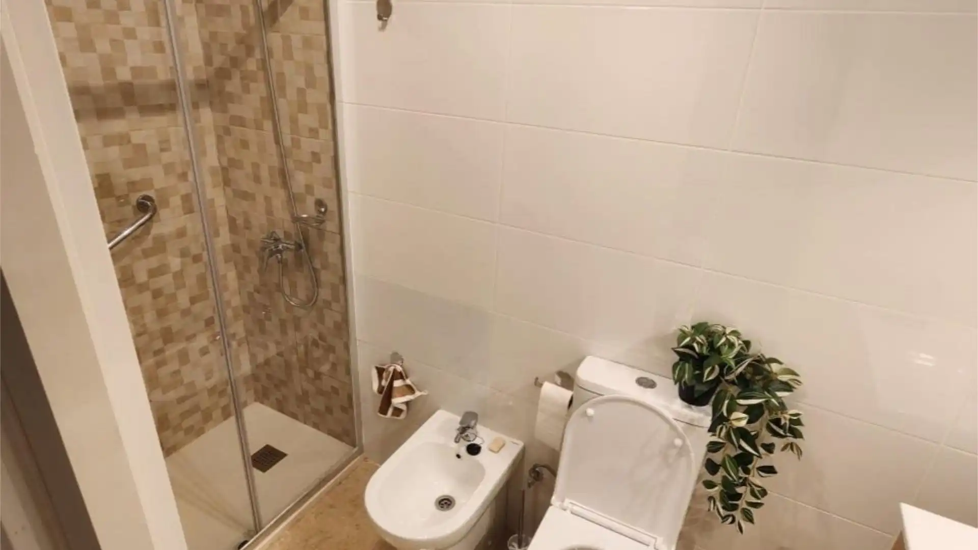 Piso en  Calle Ciudad de Andújar 14 - Foto 9