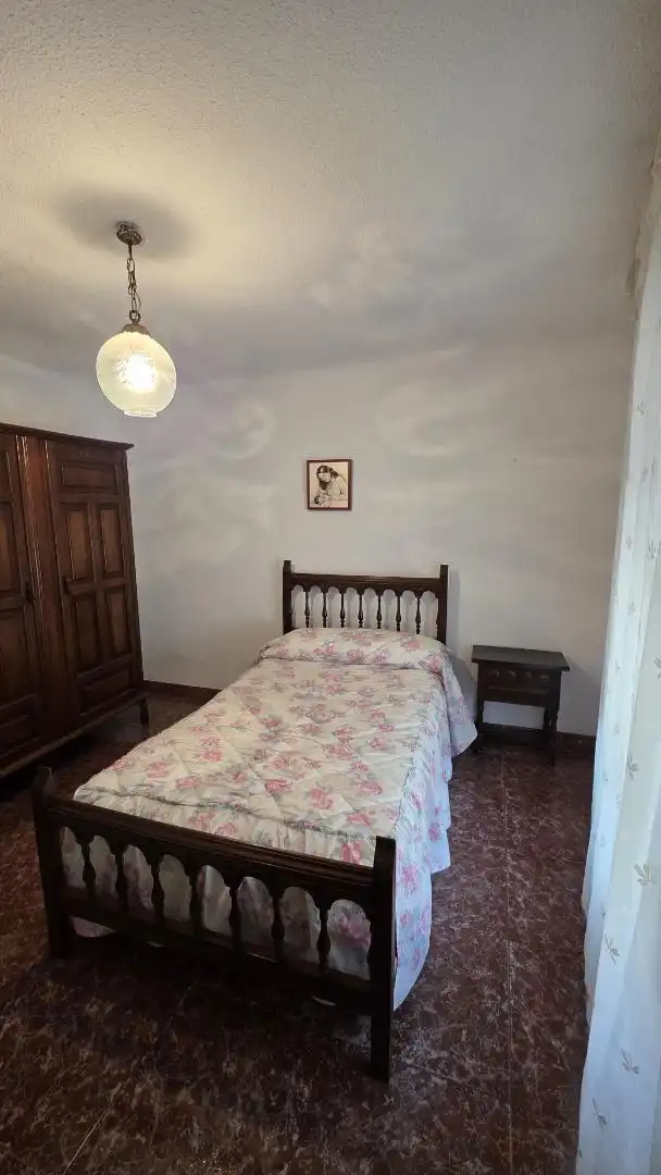 Casa adosada en  Calle Santa Ana de Íllora 21 - Foto 13