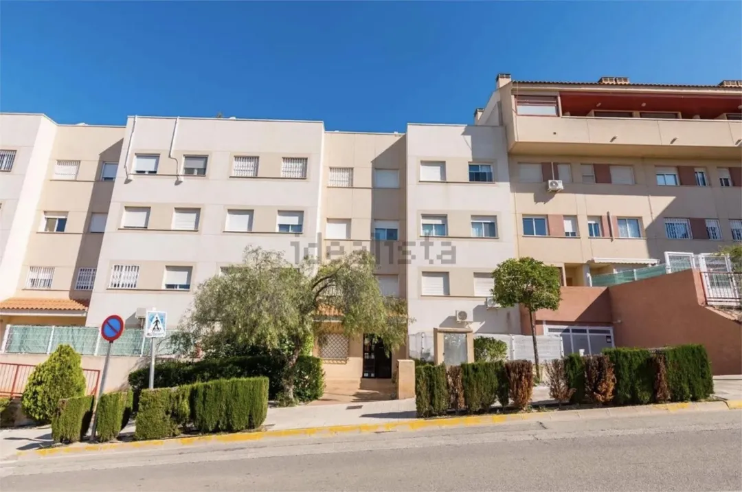 Piso en  Calle Castillo de Aledo 80 - Foto 18