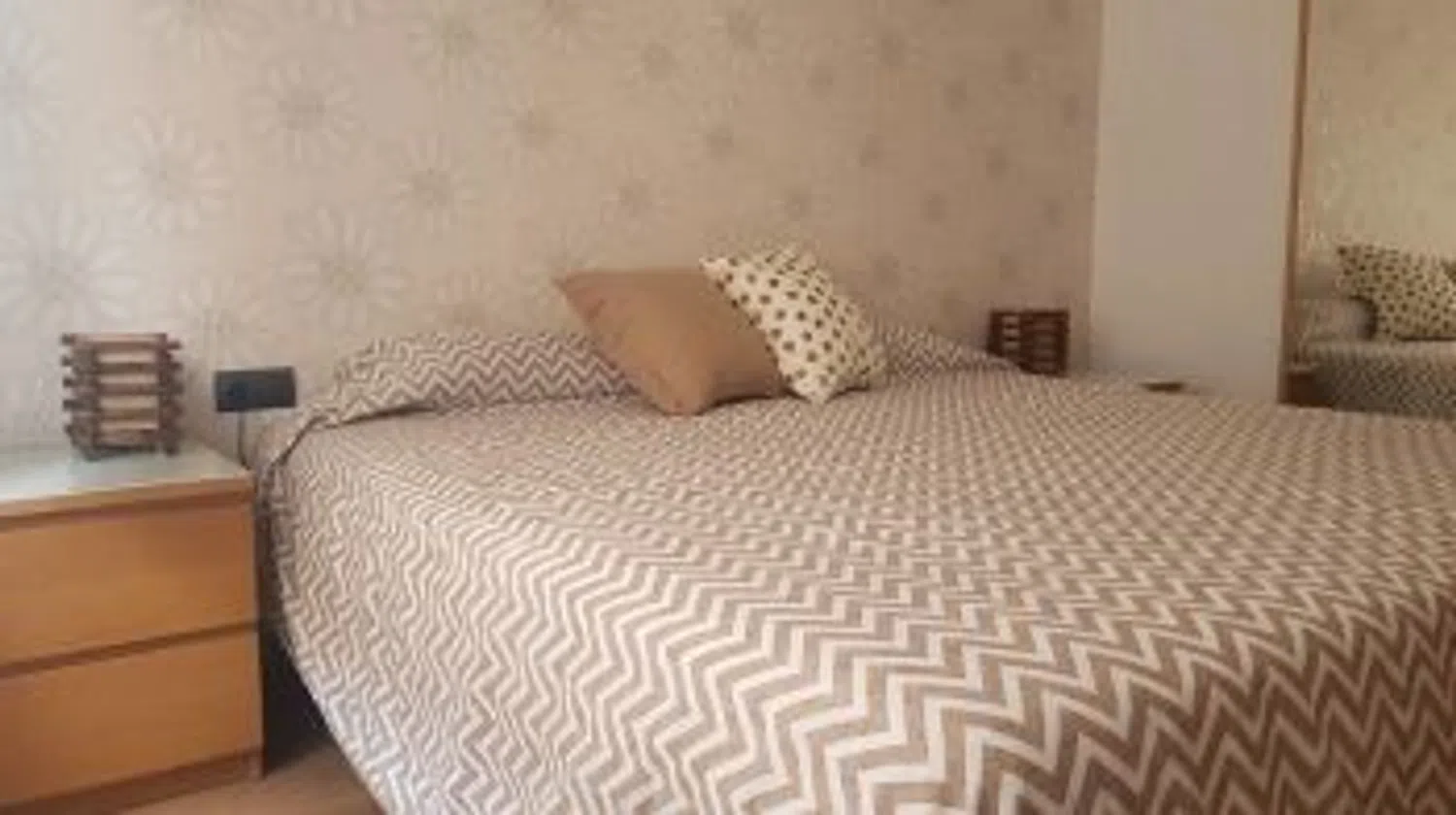 Piso en calle de la Democràcia, 43 - Foto 4