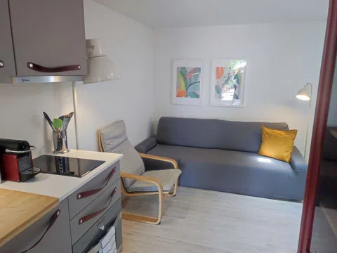 Piso en paseo Marítim, 32