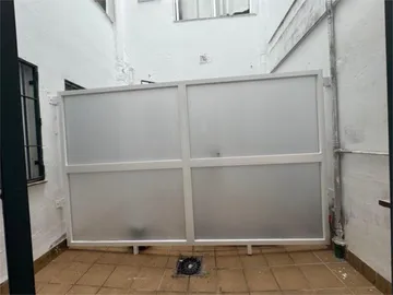 Piso en Avenida de Libia - Foto 1