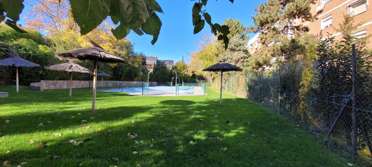 Piso en calle del Cerro del Castañar, 147 - Foto 1