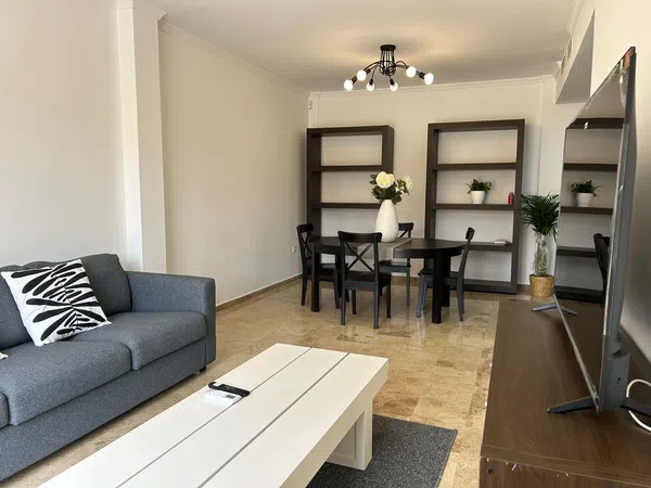 Chalet adosado en calle Jabea, 48
