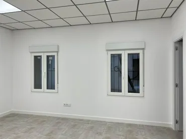 Planta baja en  Calle de Jacinto Verdaguer 13 - Foto 4