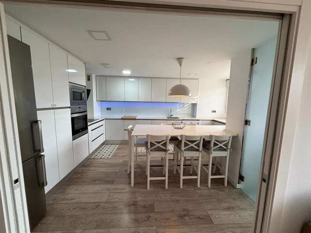 Piso en  Carrer de la Guàrdia Civil 22 - Foto 4