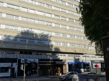 Piso en  Avenida Reyes Católicos 16 - Foto 10