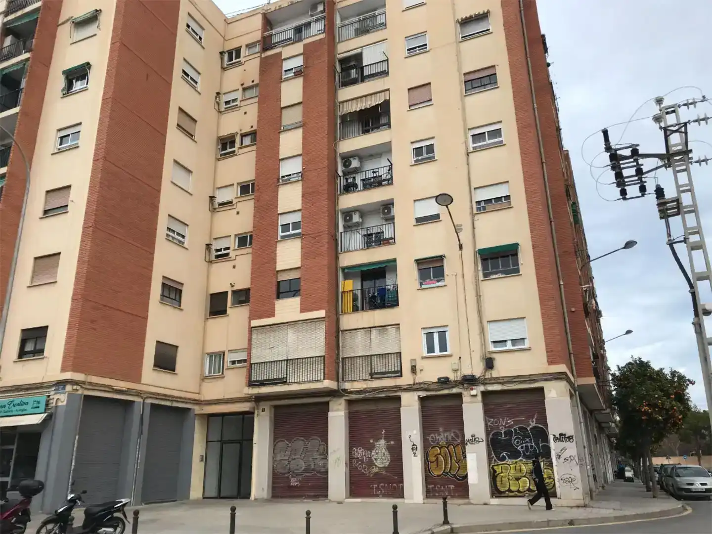 Local comercial en  Plaça del Poeta Salvador Rueda 9 - Foto 2