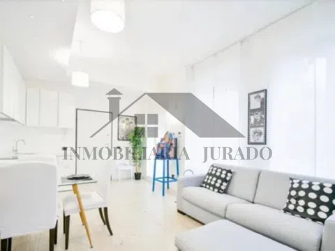 Piso en calle de Fernández de los Ríos, 29
